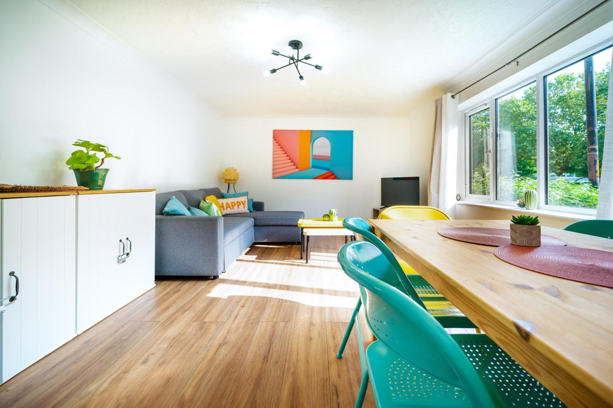 Bright And Spacious Flat With Free Parking Лондон Екстер'єр фото